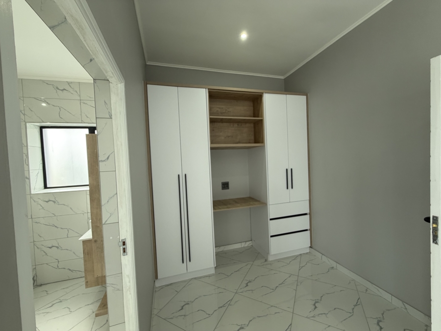 4 Bedroom Property for Sale in Six Fountains Estate Gauteng