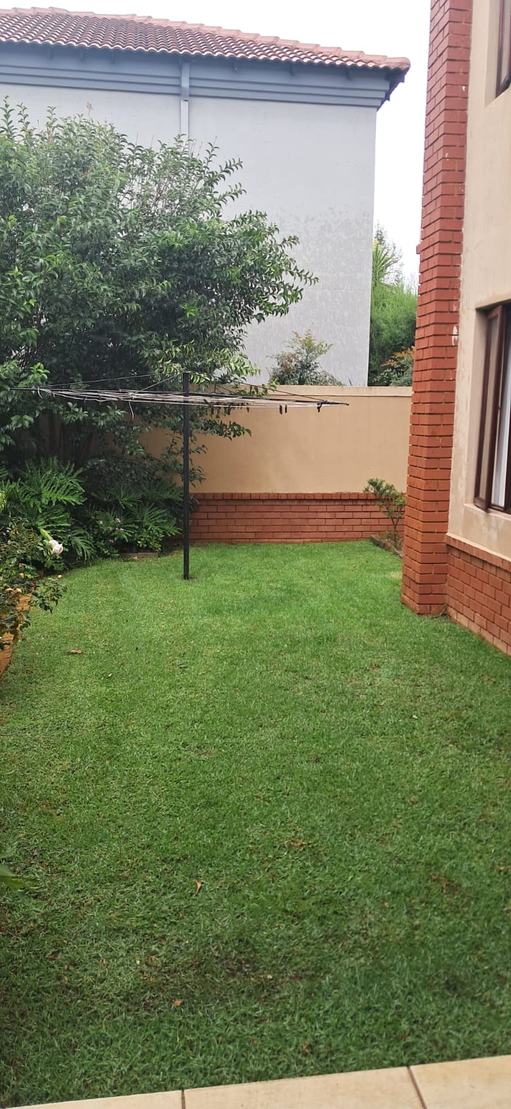 3 Bedroom Property for Sale in Bronberg Close Gauteng