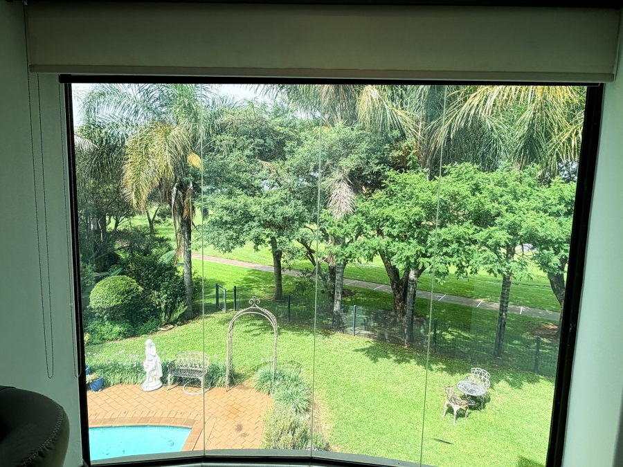 To Let 5 Bedroom Property for Rent in Silver Lakes Golf Estate Gauteng