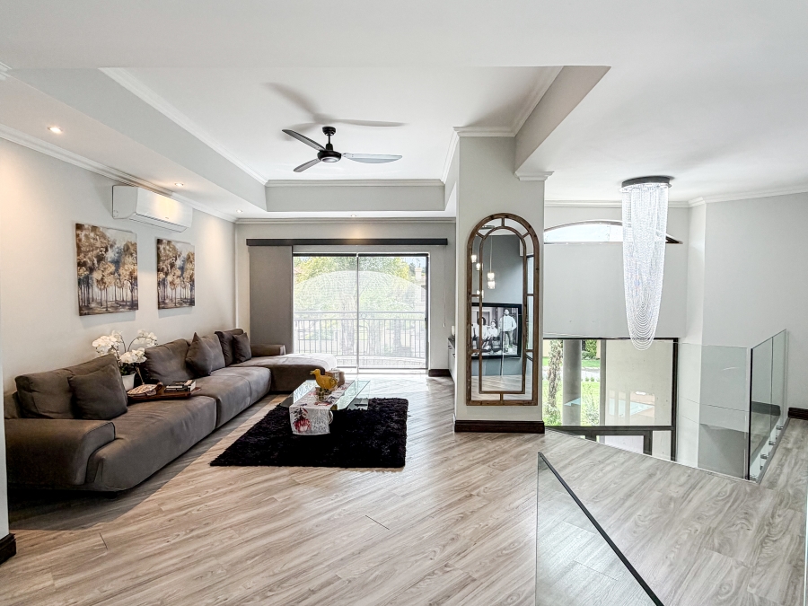 To Let 5 Bedroom Property for Rent in Silver Lakes Golf Estate Gauteng