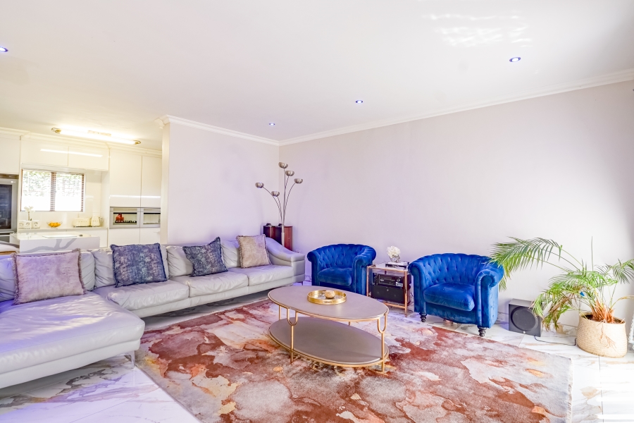 4 Bedroom Property for Sale in Silver Lakes Golf Estate Gauteng