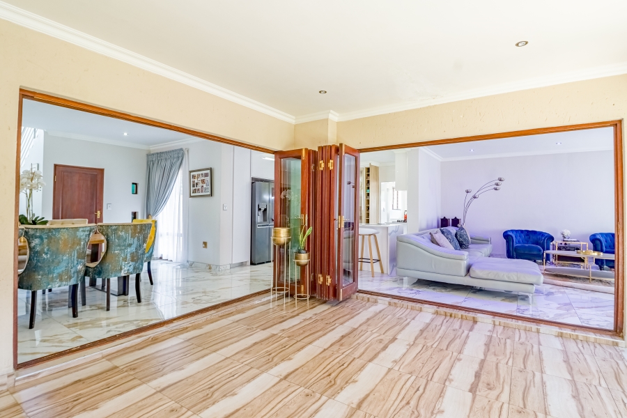 4 Bedroom Property for Sale in Silver Lakes Golf Estate Gauteng