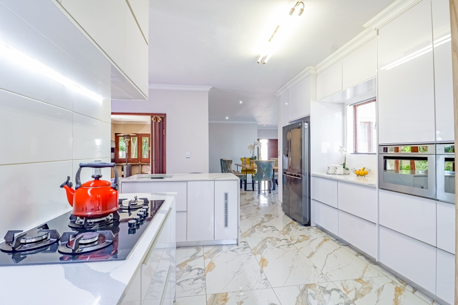 4 Bedroom Property for Sale in Silver Lakes Golf Estate Gauteng