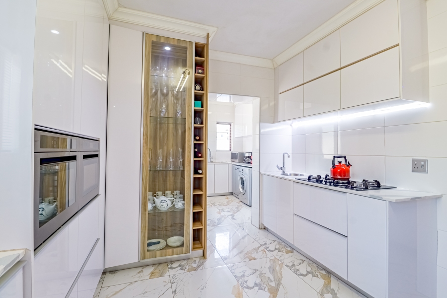 4 Bedroom Property for Sale in Silver Lakes Golf Estate Gauteng