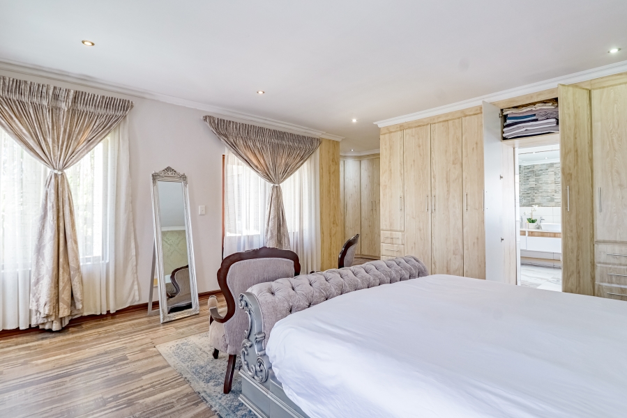 4 Bedroom Property for Sale in Silver Lakes Golf Estate Gauteng