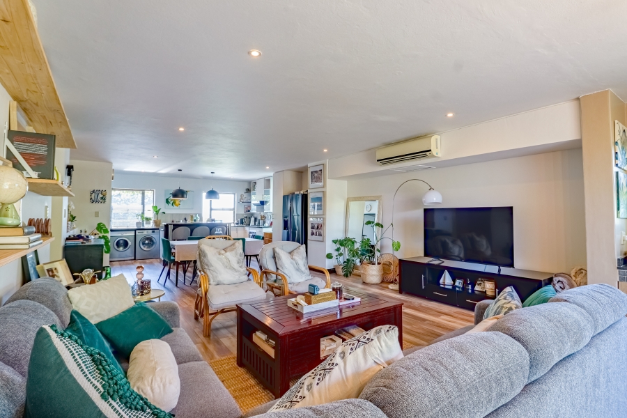 2 Bedroom Property for Sale in Lombardy Estate Gauteng