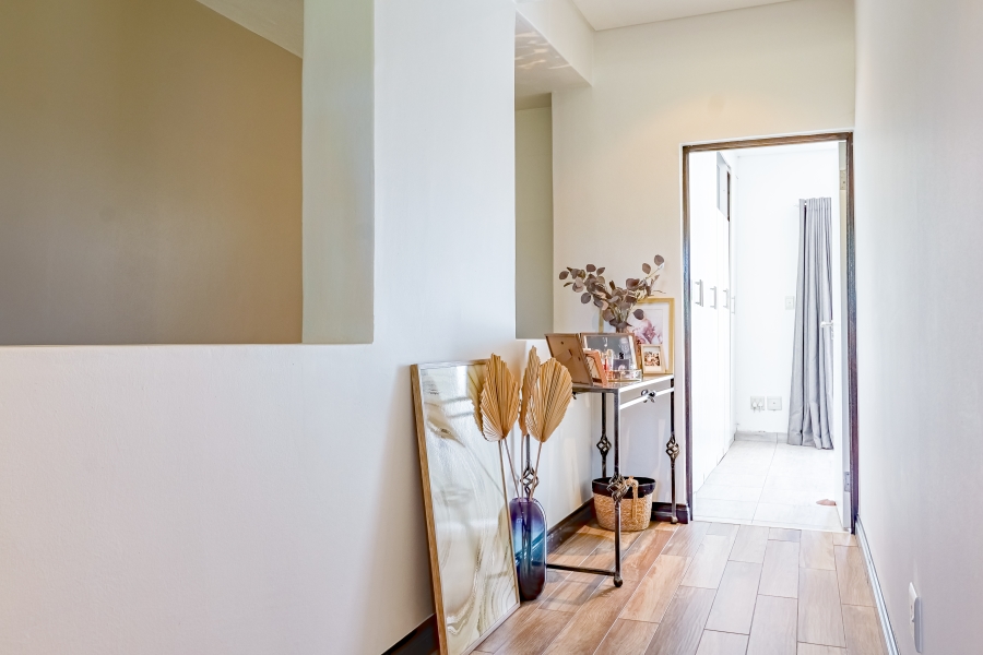 2 Bedroom Property for Sale in Lombardy Estate Gauteng