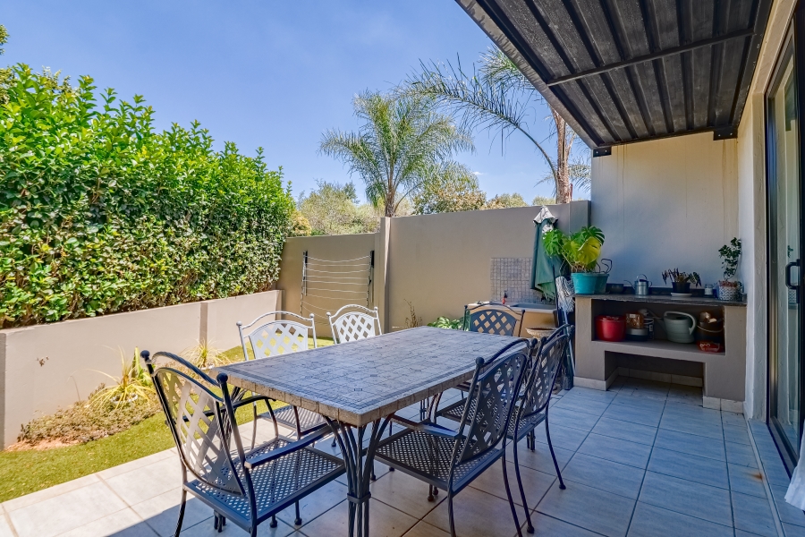 2 Bedroom Property for Sale in Lombardy Estate Gauteng