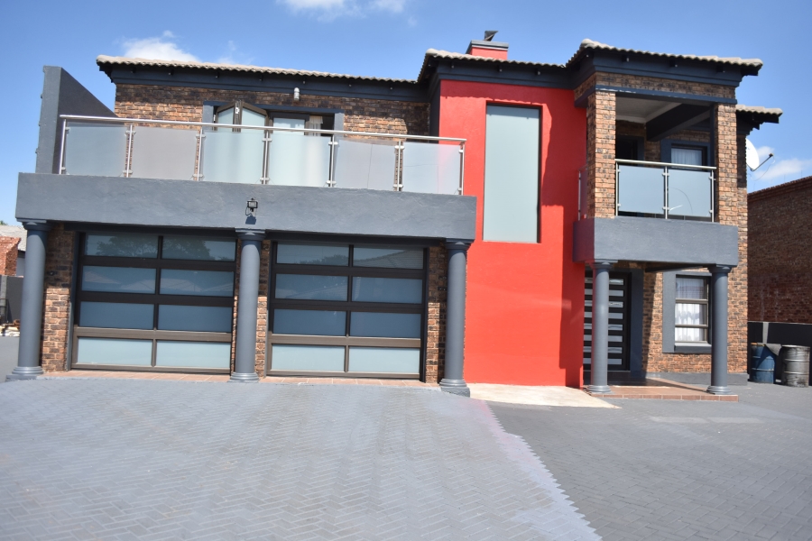 4 Bedroom Property for Sale in Chantelle Gauteng