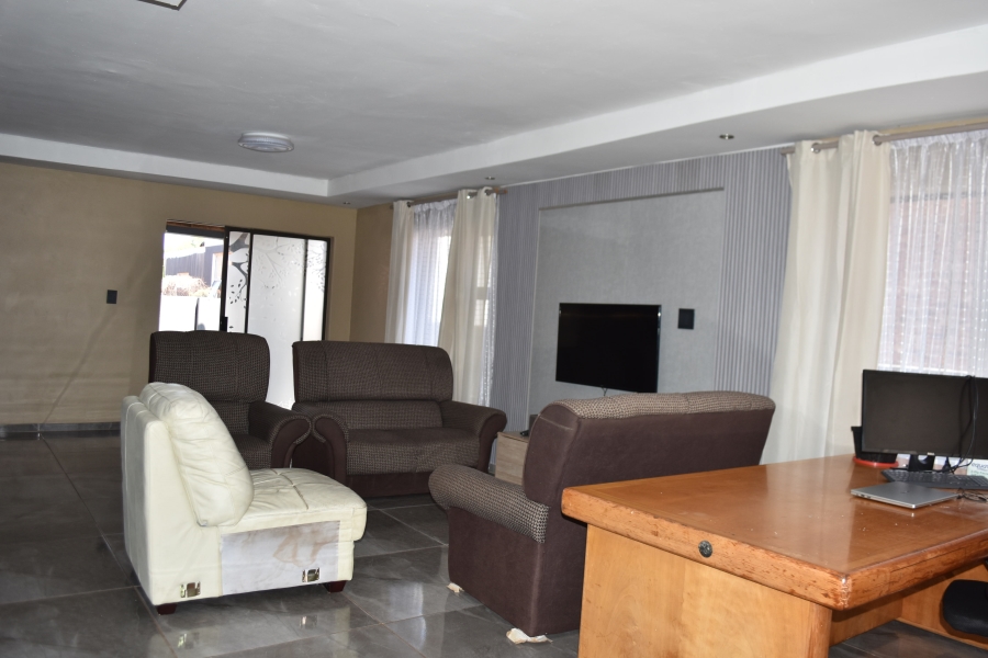 4 Bedroom Property for Sale in Chantelle Gauteng