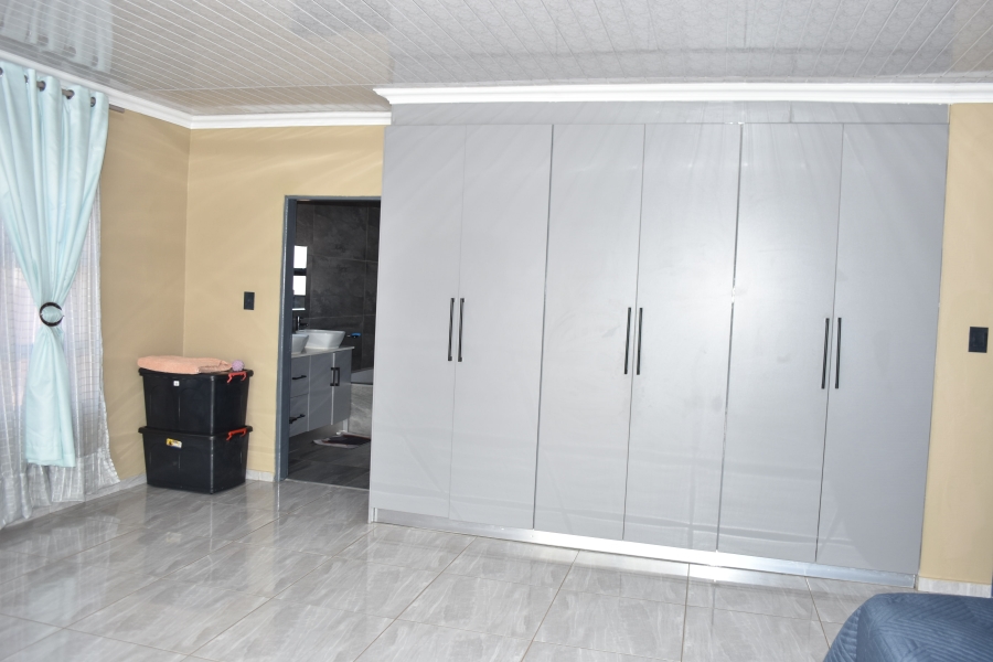 4 Bedroom Property for Sale in Chantelle Gauteng