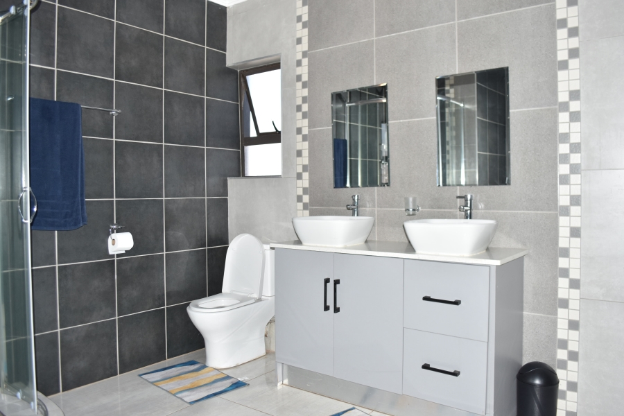 4 Bedroom Property for Sale in Chantelle Gauteng