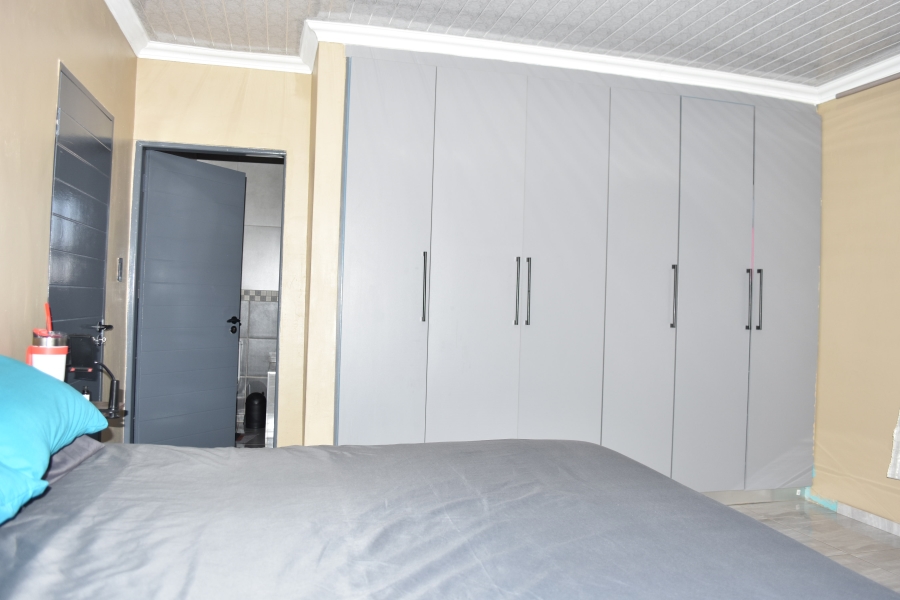 4 Bedroom Property for Sale in Chantelle Gauteng