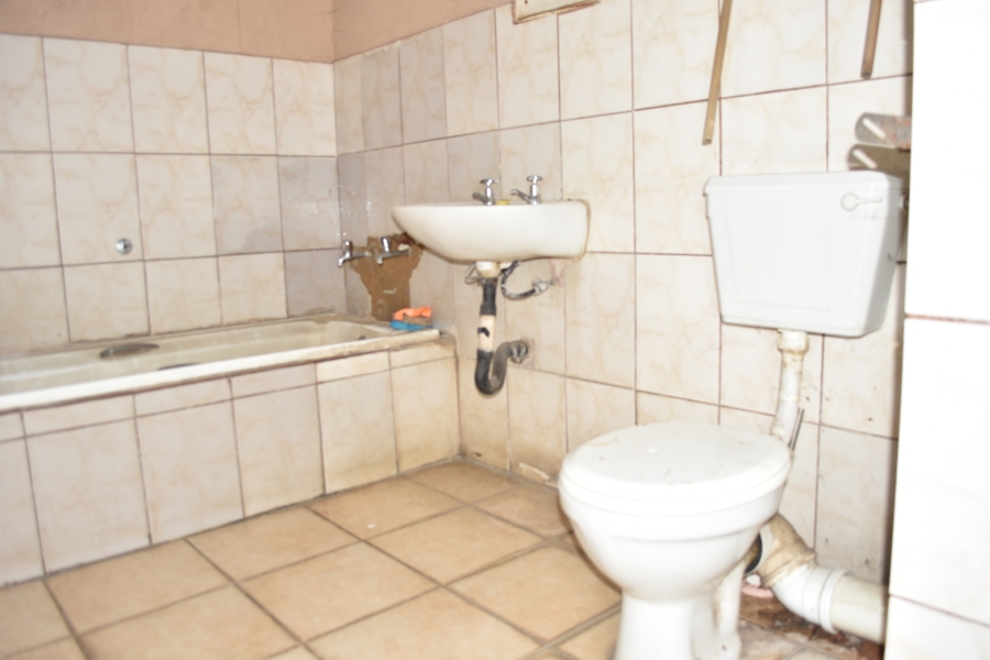 2 Bedroom Property for Sale in Pretoria West Gauteng