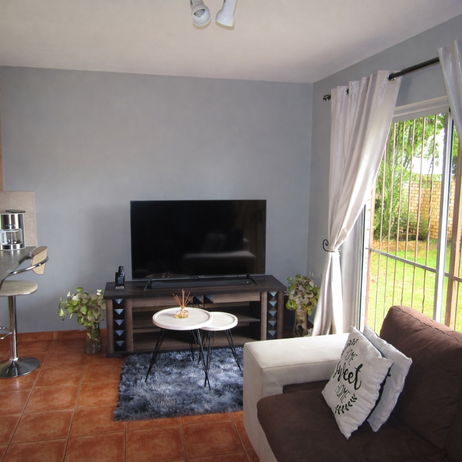 3 Bedroom Property for Sale in Witpoortjie Gauteng