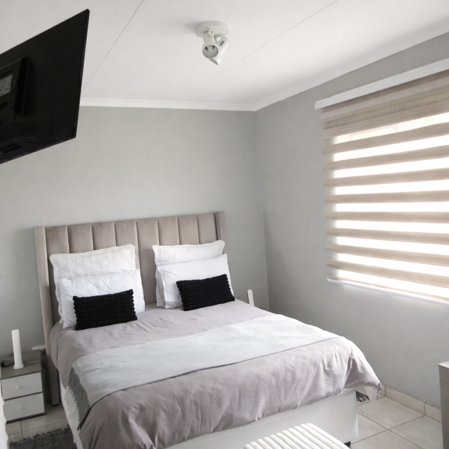 3 Bedroom Property for Sale in Witpoortjie Gauteng