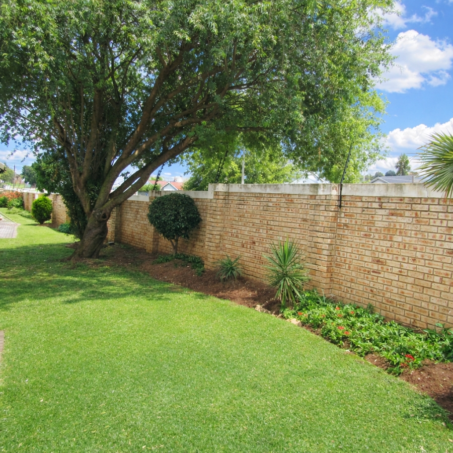3 Bedroom Property for Sale in Witpoortjie Gauteng