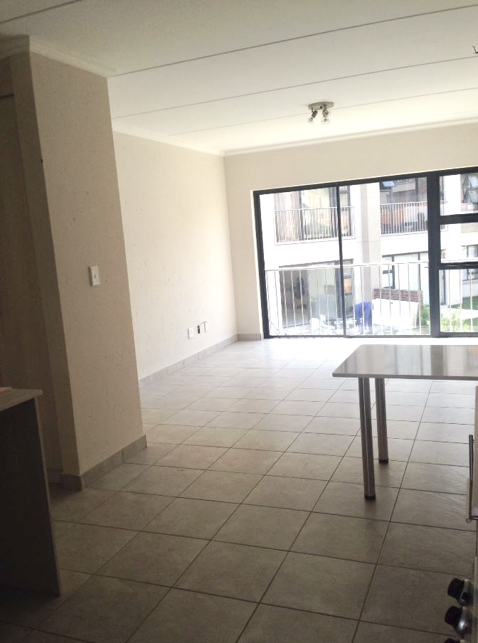 To Let 2 Bedroom Property for Rent in Beverley Gauteng