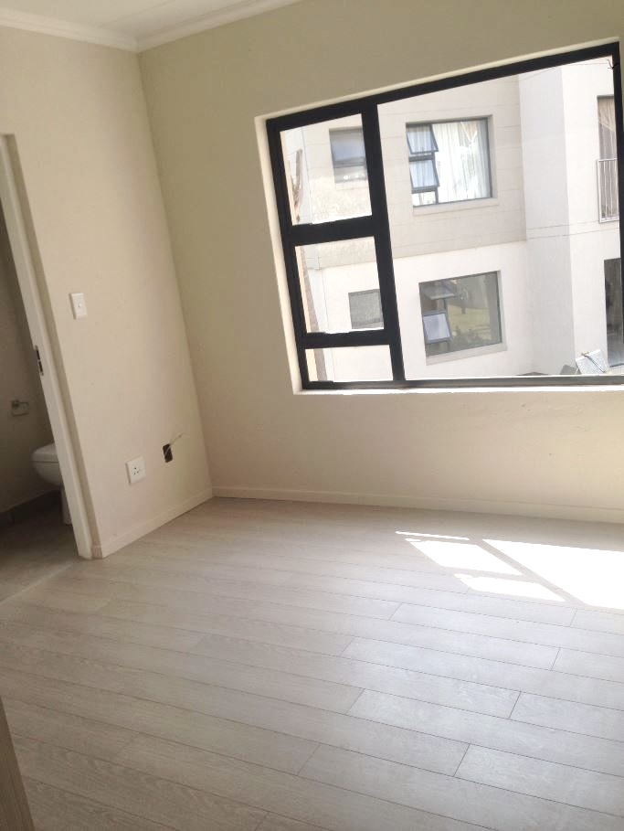 To Let 2 Bedroom Property for Rent in Beverley Gauteng