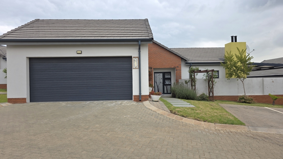4 Bedroom Property for Sale in Amberfield Gauteng