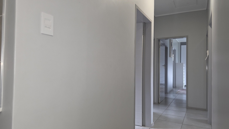 4 Bedroom Property for Sale in Amberfield Gauteng