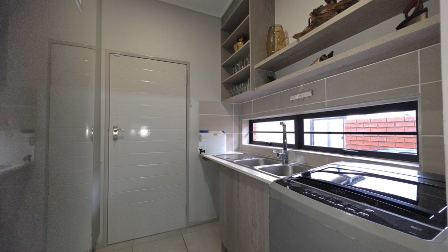 4 Bedroom Property for Sale in Amberfield Gauteng