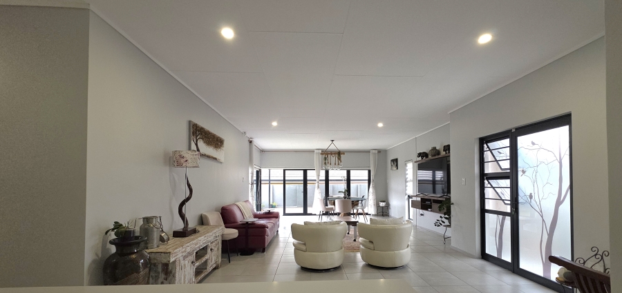 4 Bedroom Property for Sale in Amberfield Gauteng