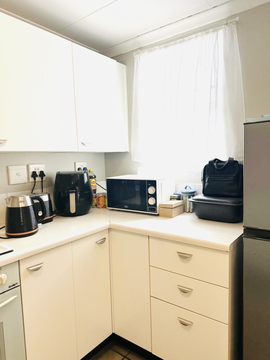 1 Bedroom Property for Sale in Houghton Estate Gauteng