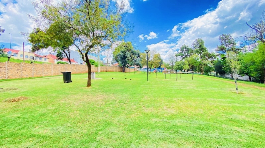 1 Bedroom Property for Sale in Houghton Estate Gauteng