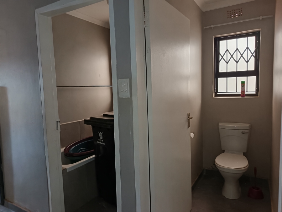 3 Bedroom Property for Sale in Clayville Gauteng