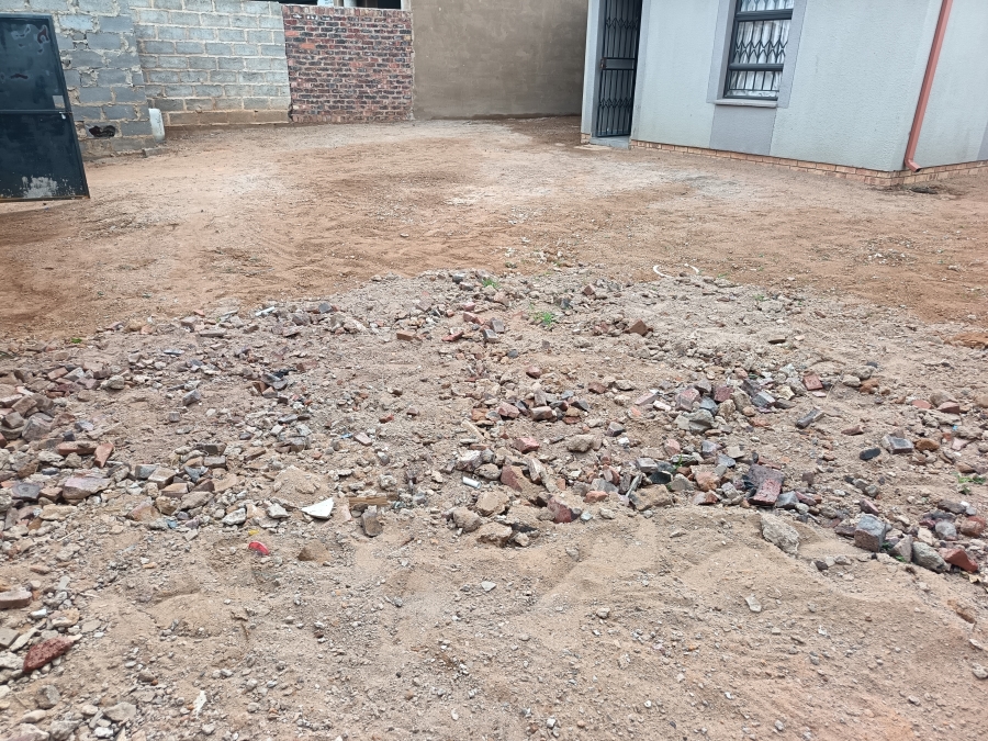 3 Bedroom Property for Sale in Clayville Gauteng