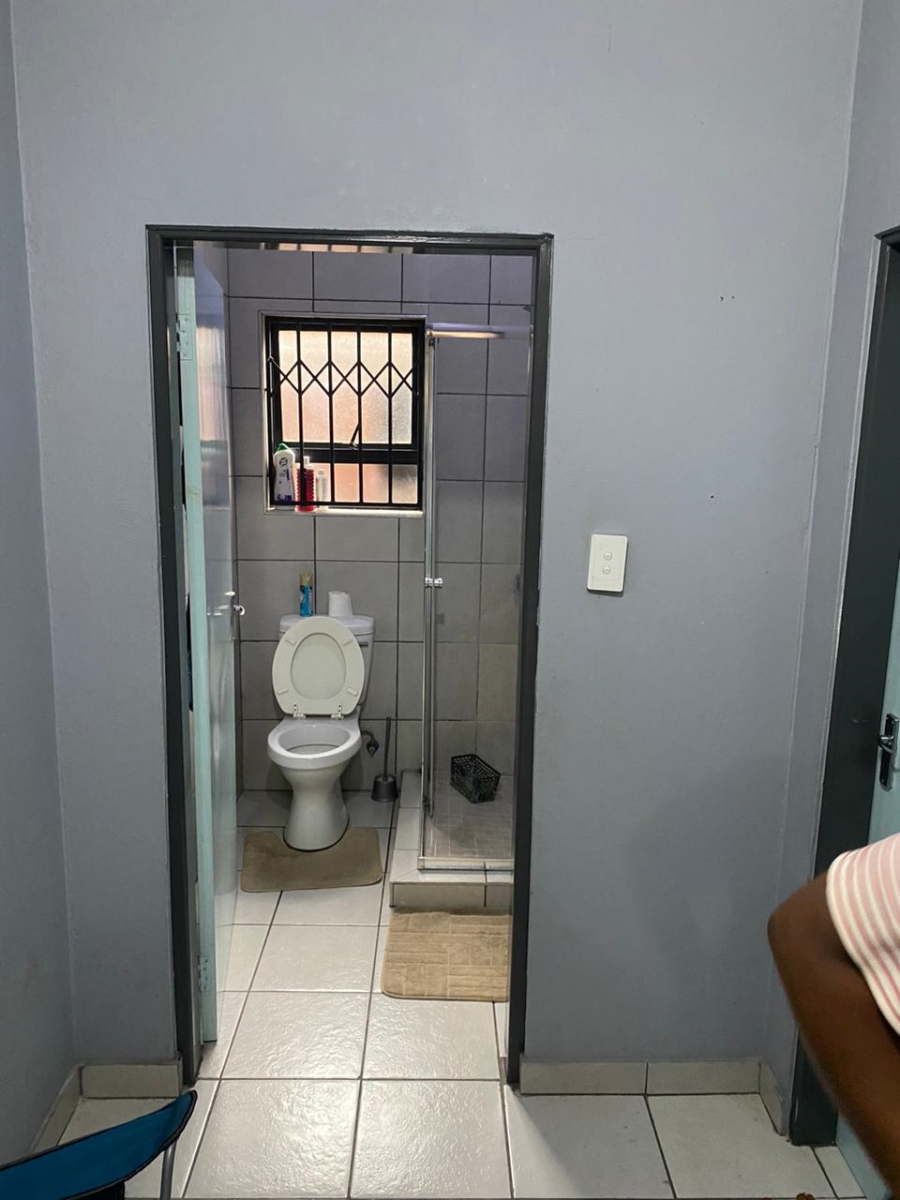 10 Bedroom Property for Sale in Tembisa Central Gauteng