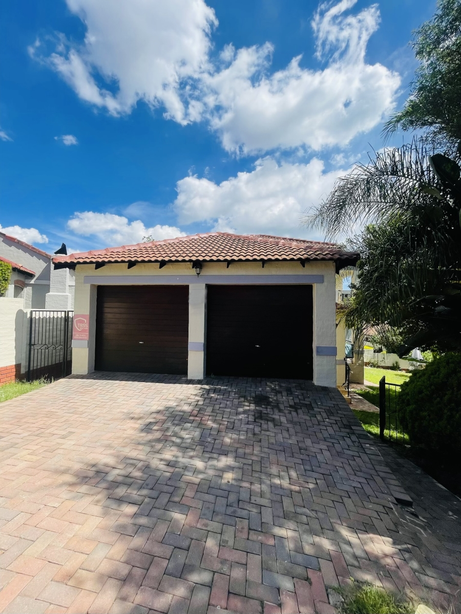3 Bedroom Property for Sale in Bloubosrand Gauteng