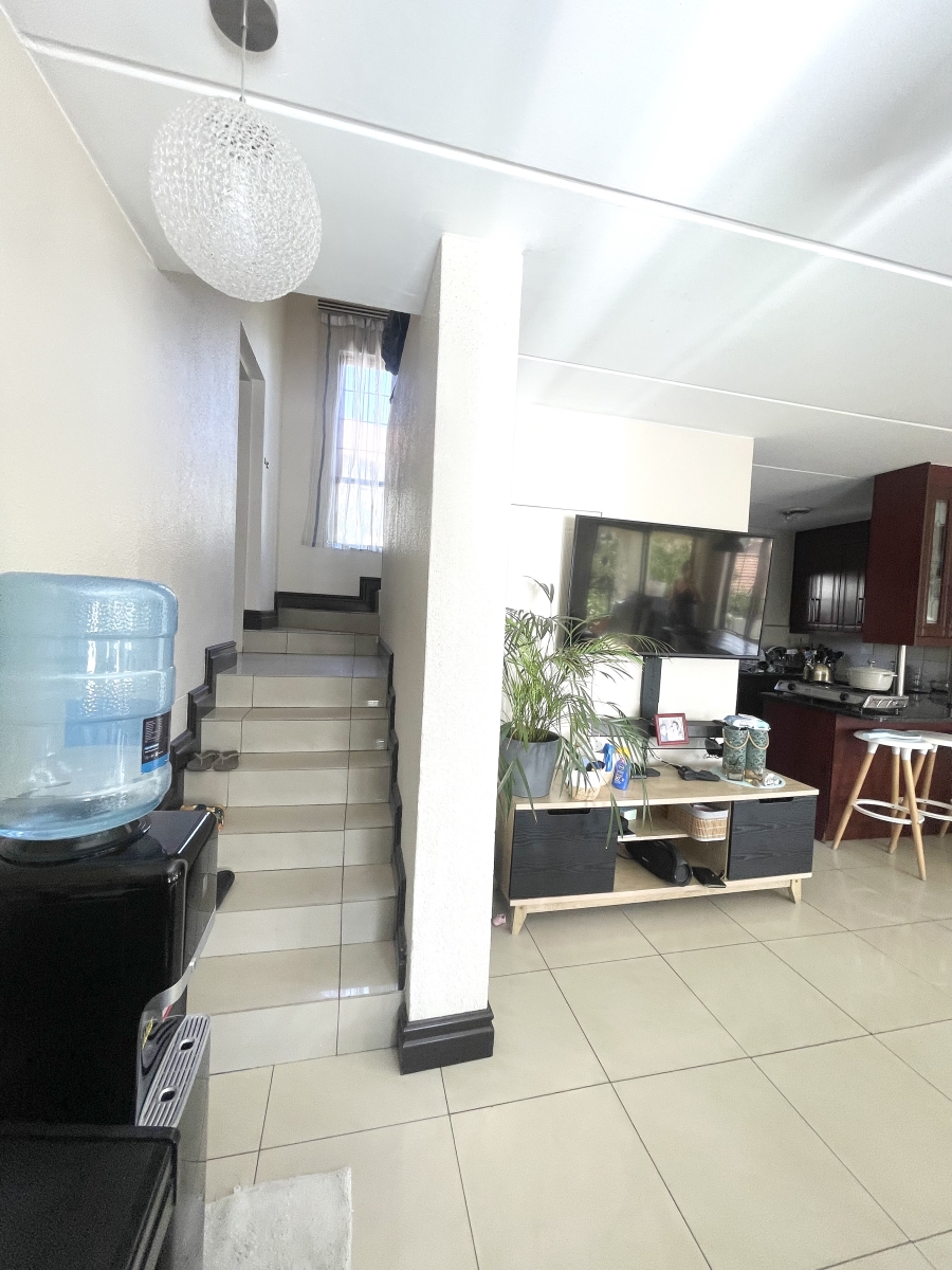 3 Bedroom Property for Sale in Bloubosrand Gauteng