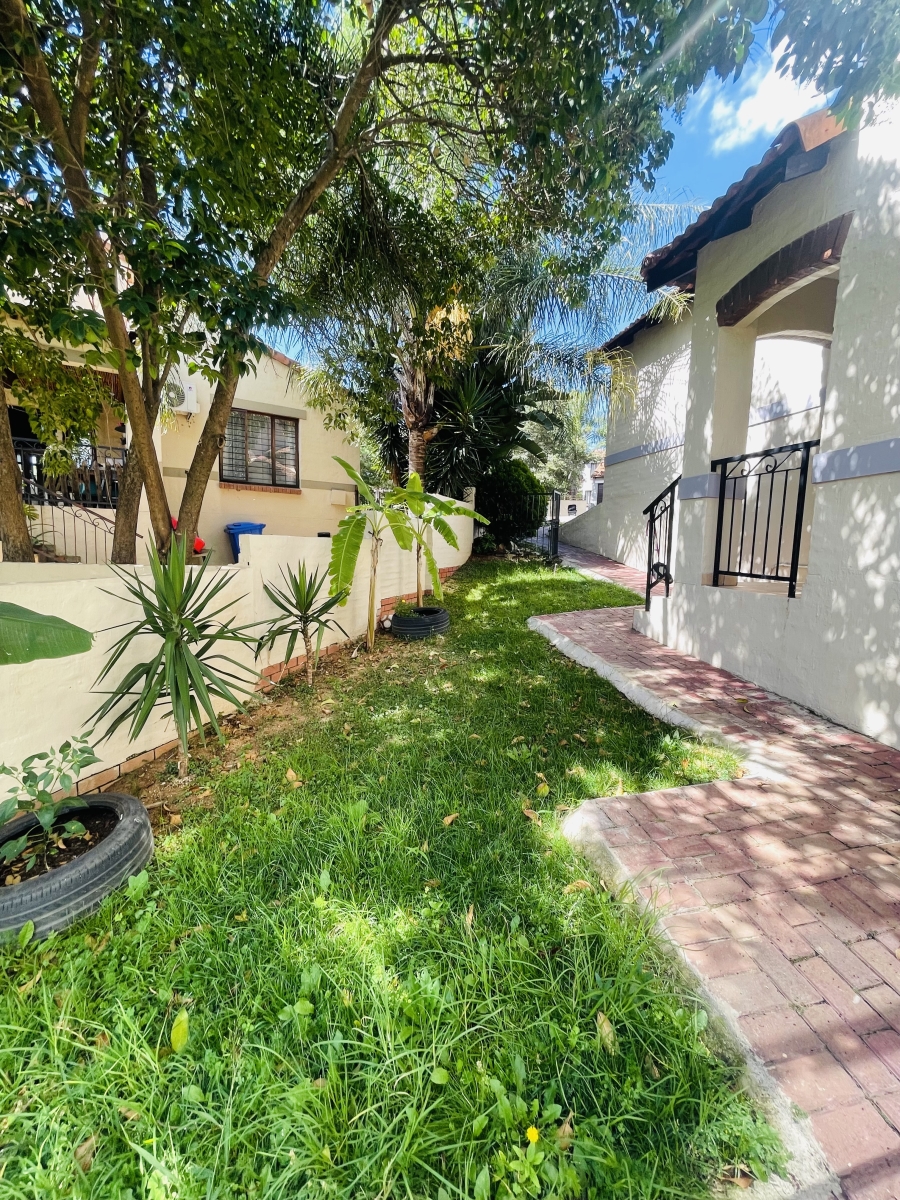 3 Bedroom Property for Sale in Bloubosrand Gauteng