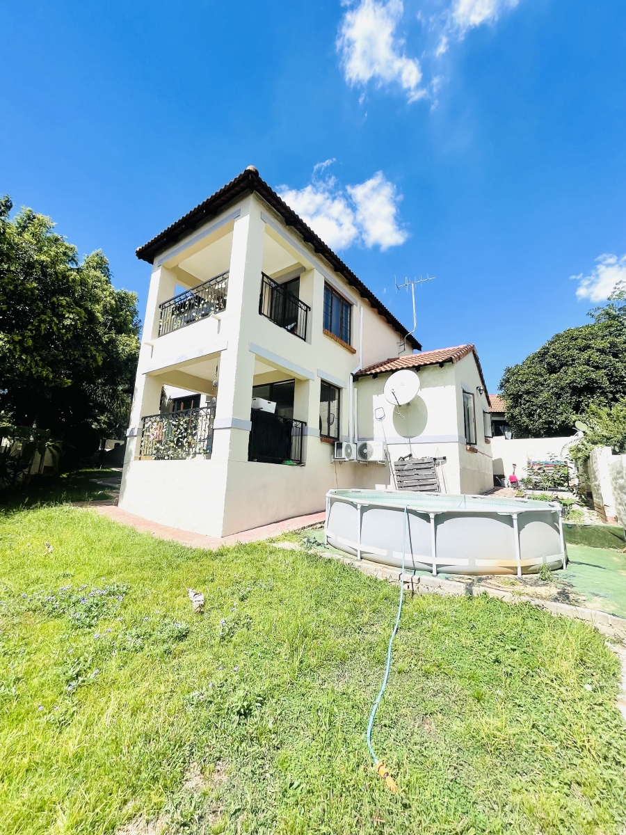 3 Bedroom Property for Sale in Bloubosrand Gauteng