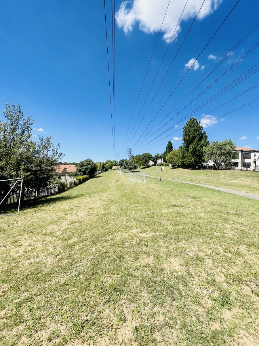 3 Bedroom Property for Sale in Bloubosrand Gauteng