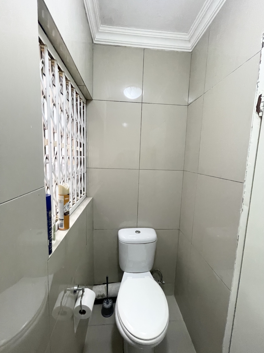 2 Bedroom Property for Sale in Sandown Gauteng