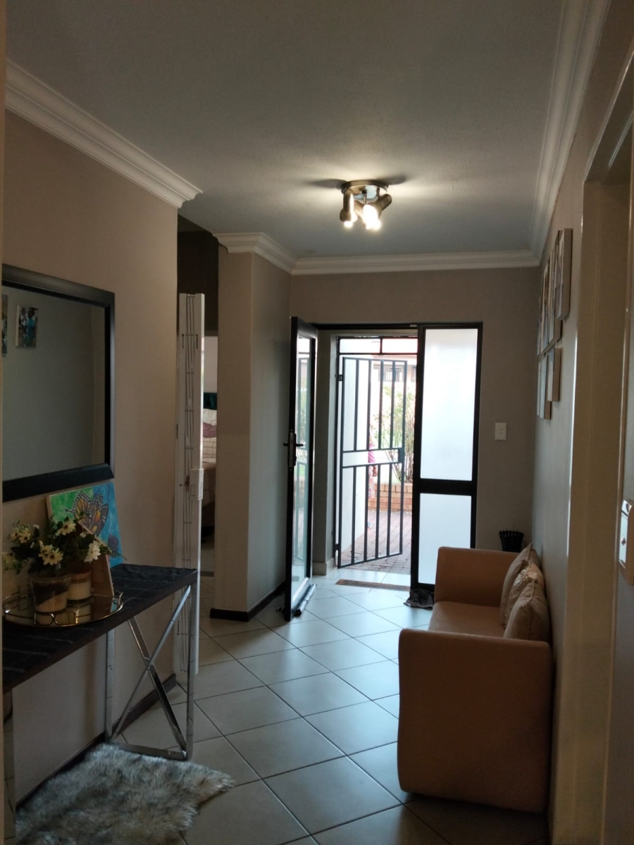 3 Bedroom Property for Sale in Monavoni Gauteng