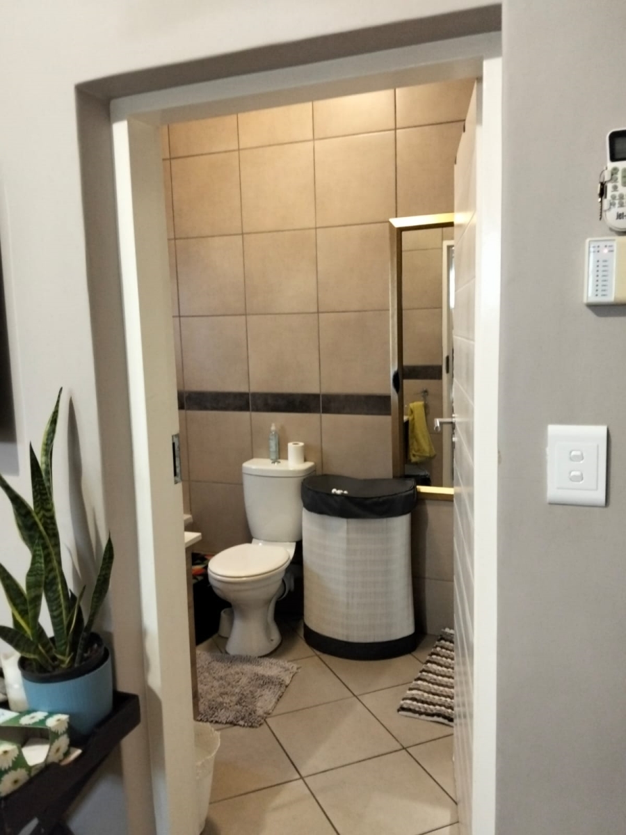 3 Bedroom Property for Sale in Monavoni Gauteng