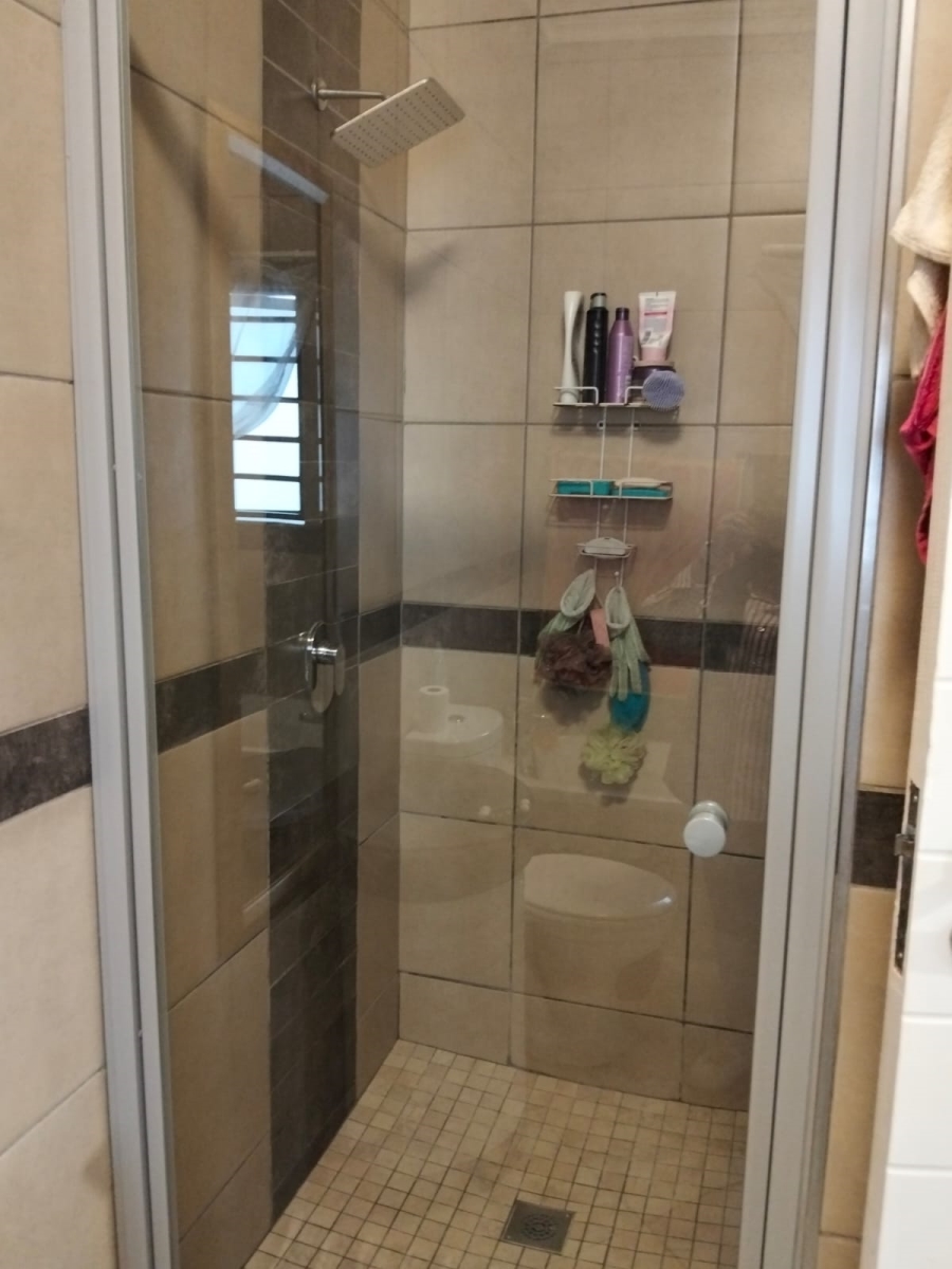 3 Bedroom Property for Sale in Monavoni Gauteng