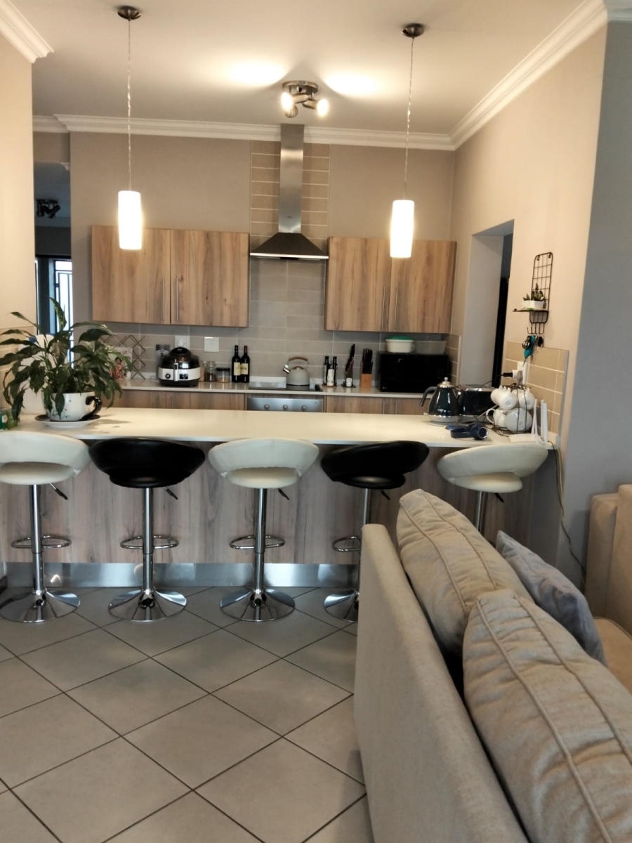 3 Bedroom Property for Sale in Monavoni Gauteng