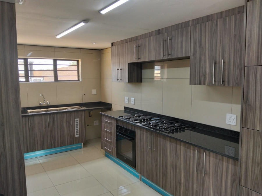 To Let 1 Bedroom Property for Rent in Erasmia Gauteng