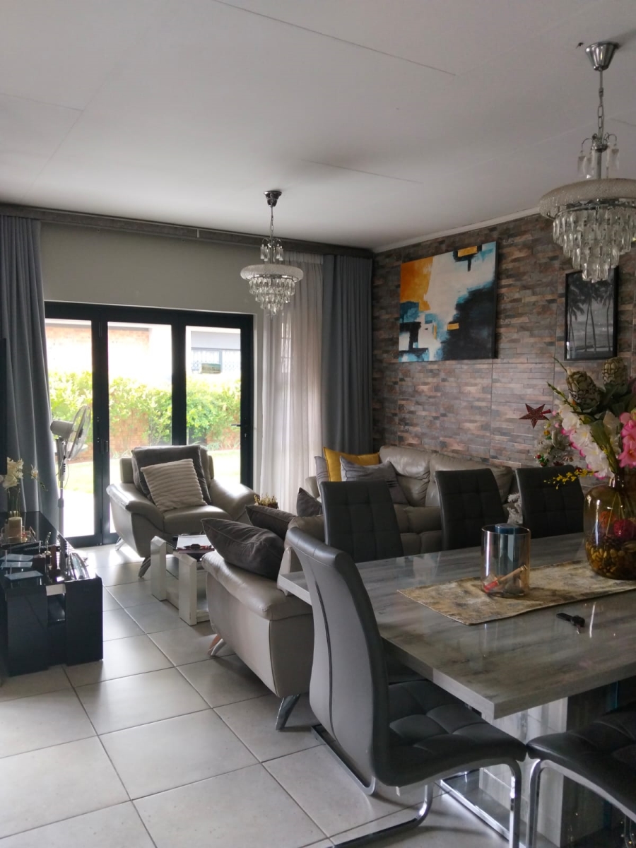 3 Bedroom Property for Sale in Amberfield Gauteng