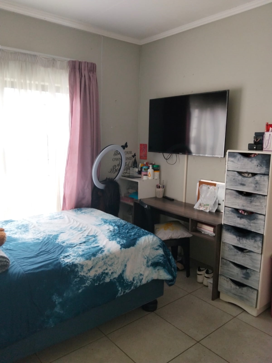 3 Bedroom Property for Sale in Amberfield Gauteng