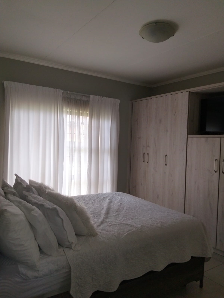 3 Bedroom Property for Sale in Amberfield Gauteng