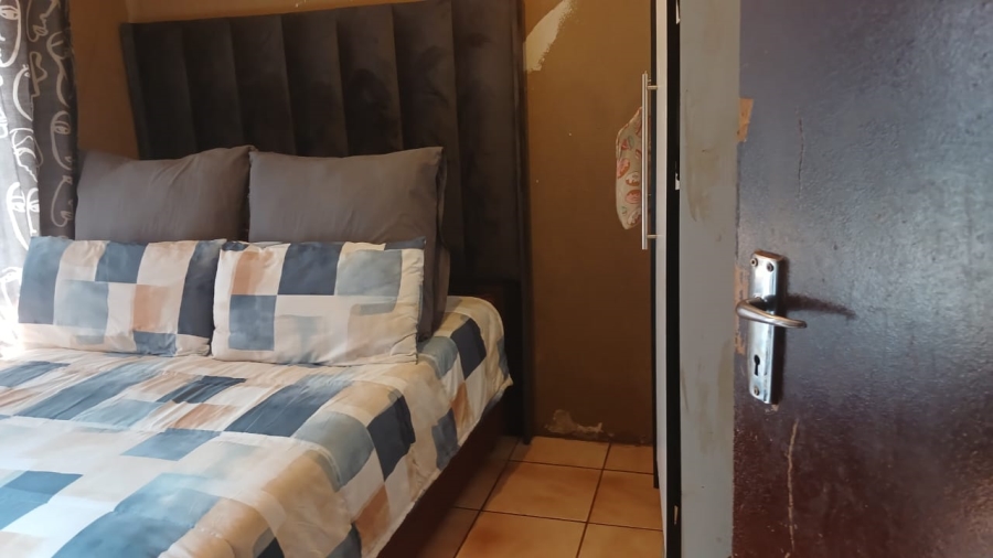 9 Bedroom Property for Sale in Tembisa Central Gauteng