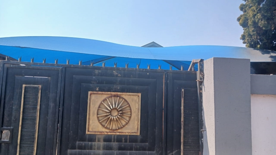 9 Bedroom Property for Sale in Tembisa Central Gauteng