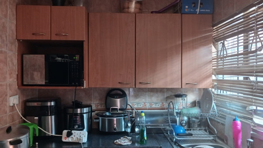 9 Bedroom Property for Sale in Tembisa Central Gauteng