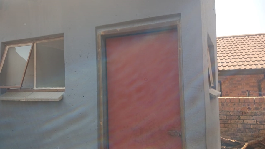 9 Bedroom Property for Sale in Tembisa Central Gauteng